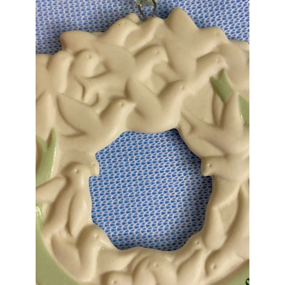 Hallmark Keepsake Ornament: 2003 Peace Wreath  Excellent  With Box
